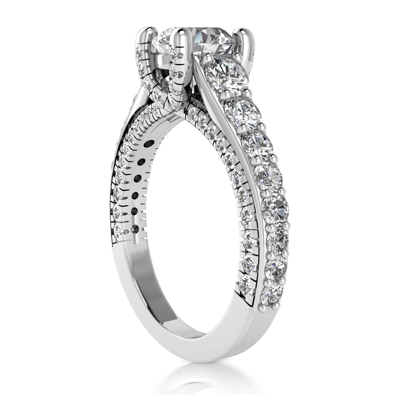 2.20ct Ladies Round Cut Diamond Engagement Ring